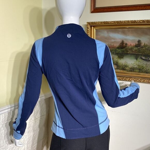Lululemon Zip Up Jacket - Picture 4 of 15